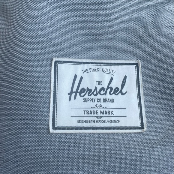 Herschel Strand diaper bag - Picture 2 of 10